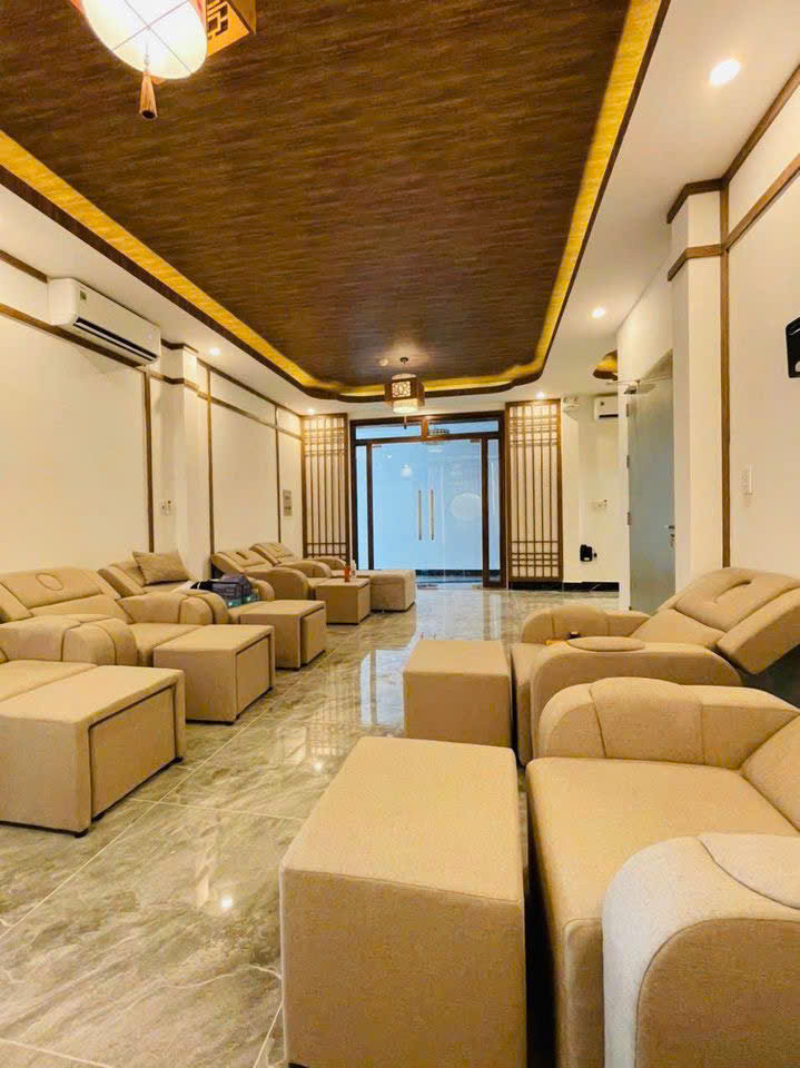Massage nhân viên đẹp nhất Bình Dương