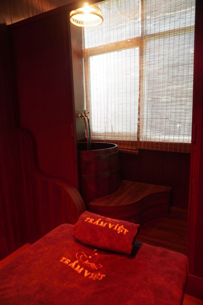 Trầm Dược Thủy Liệu