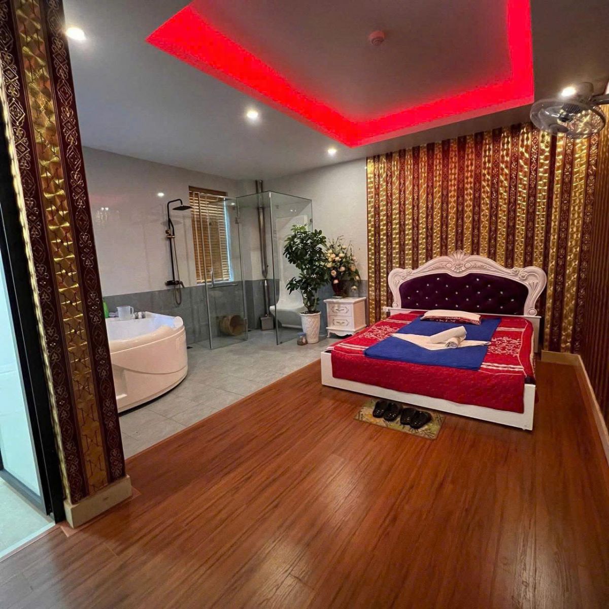 Venus 35 Văn Tiến Dũng