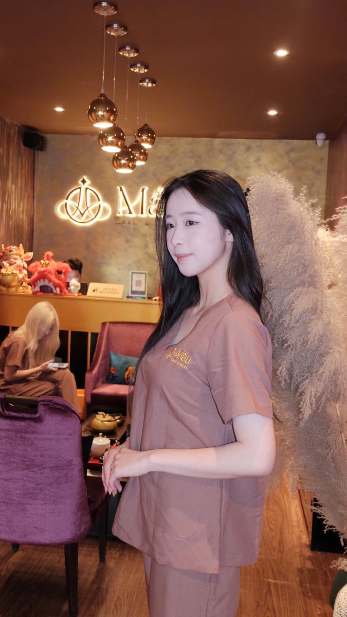 Nhân viên Mầu Spa duyên dáng đón khách
